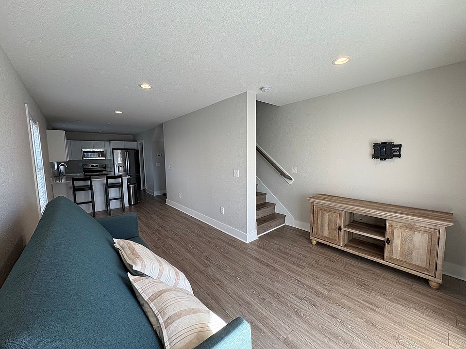 1st image of 27221 Sand St #E