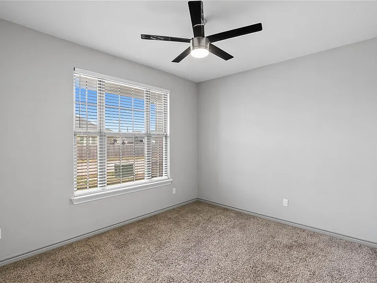 3406 Angelina St — Photo 13