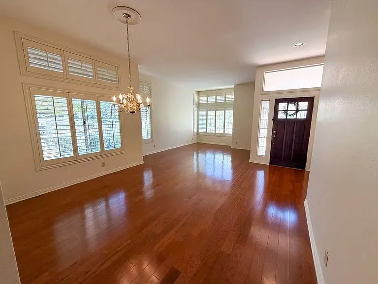 1732 Sea Pines Rd — Photo 6