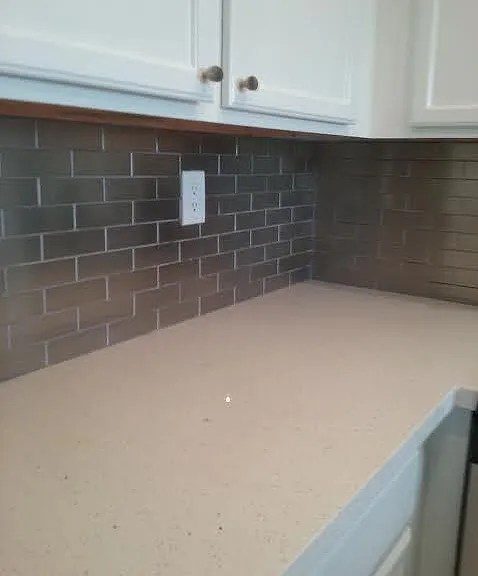 728 Executive Center Dr #31 — Photo 5