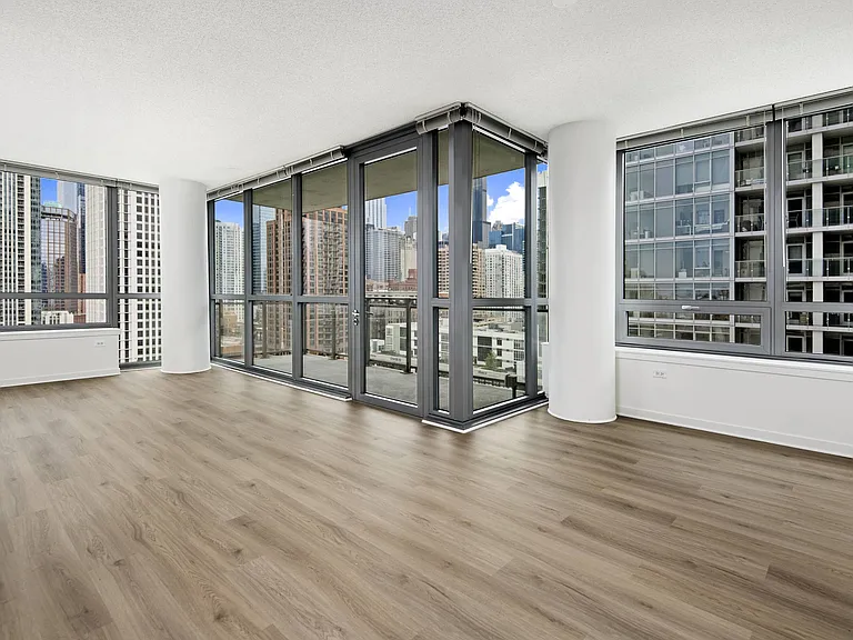 K2 Apartments — Photo 24