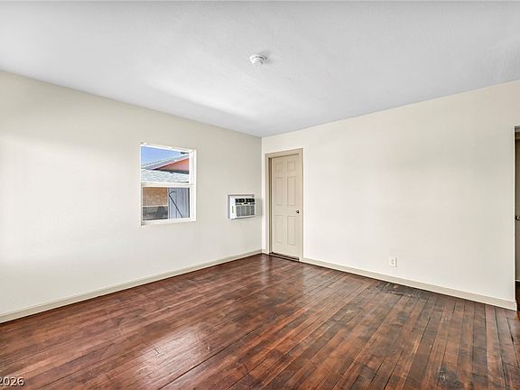 2nd image of 3 Wyoming Ave