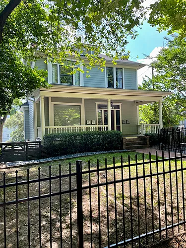 689 Myrtle St NE #A Photo 1