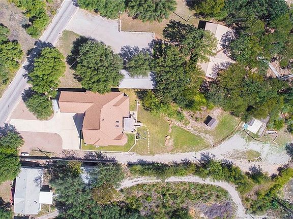 3rd image of 5531 County Road 594