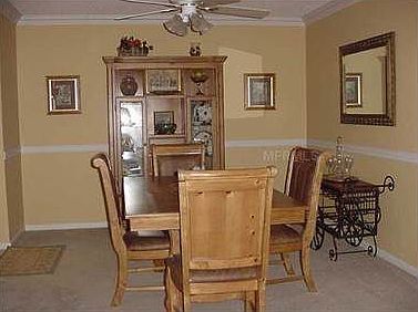 4th image of 1070 Medinah Way