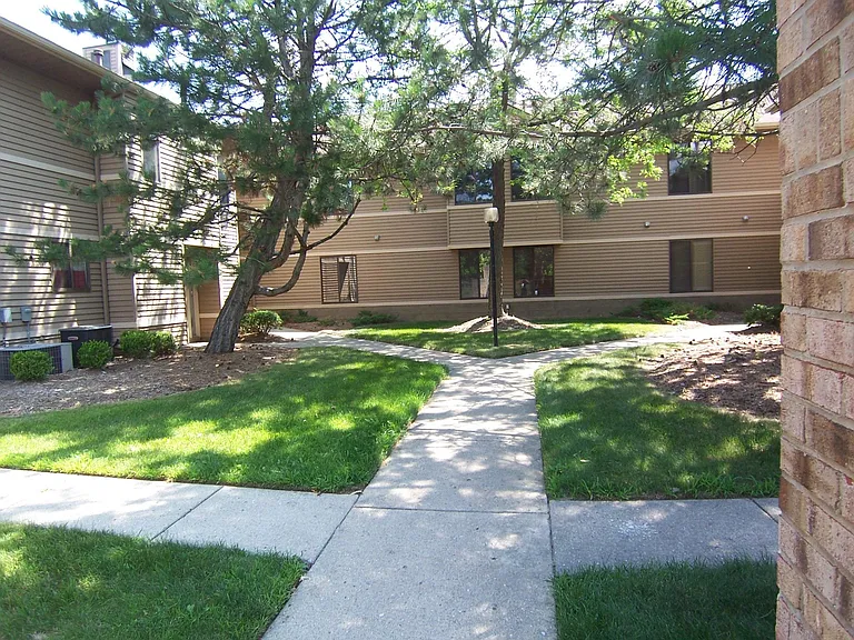 225 Briarcrest Dr #200 — Photo 17