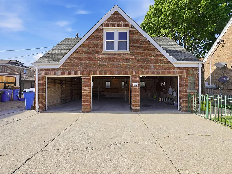 7058 S Fairfield Ave #G — Photo 19