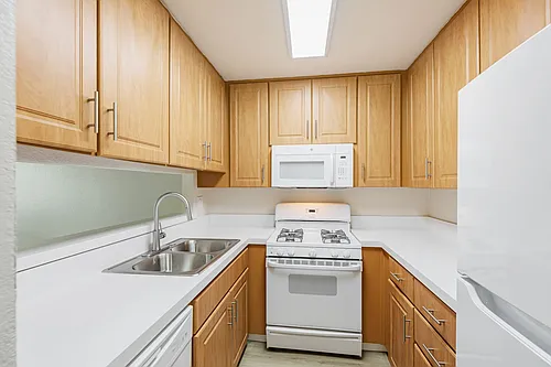Sea Breeze Apartments for rent in Marina, CA Photo 1