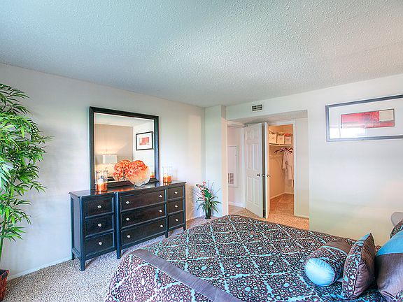 2nd image of 4515 Gardendale St APT 607
