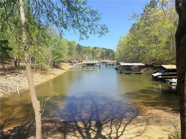 1476 W Lake Dr, Gainesville, GA 30501