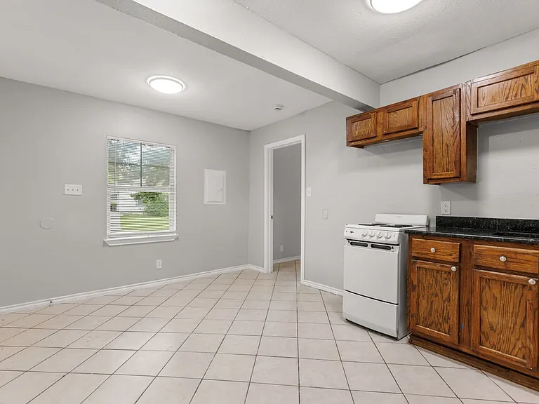 2805 Bellmead Dr — Photo 4