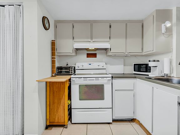 5th image of 7608 NW 18th Street #108