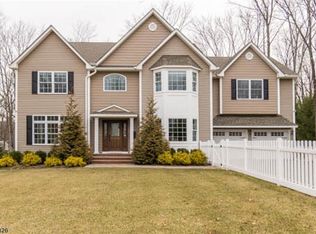 15 Emery Ave, Mendham, NJ 07945