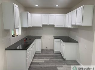 18231 Sherman Way, Reseda, CA 91335