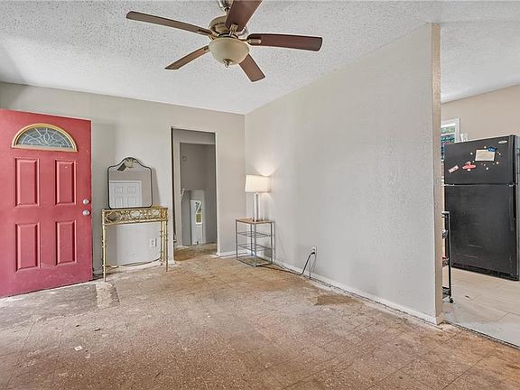 4th image of 5260 Cypress Ave