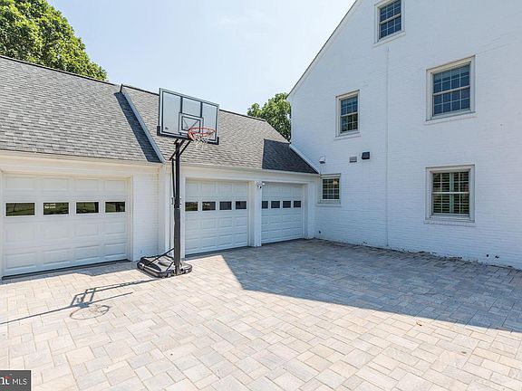 4th image of 9805 Haverhill Dr
