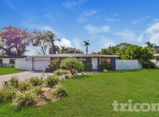 348 Barbara Cir, Belleair, FL 33756