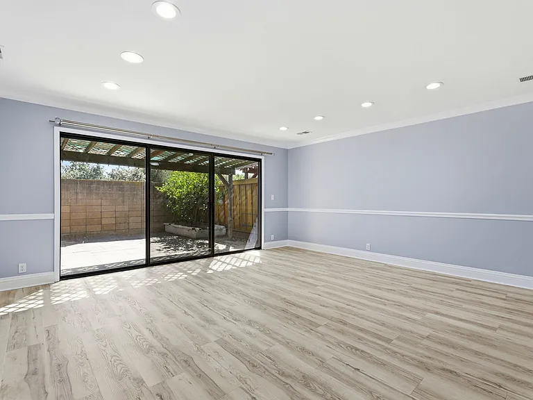 17125 Creekside Cir — Photo 8