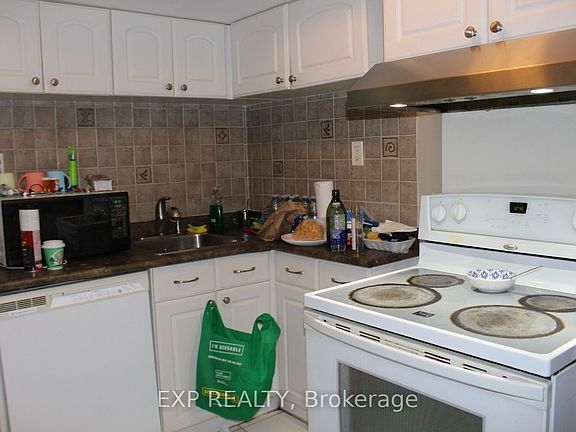 2nd image of 134 Sandown Ave #Basement