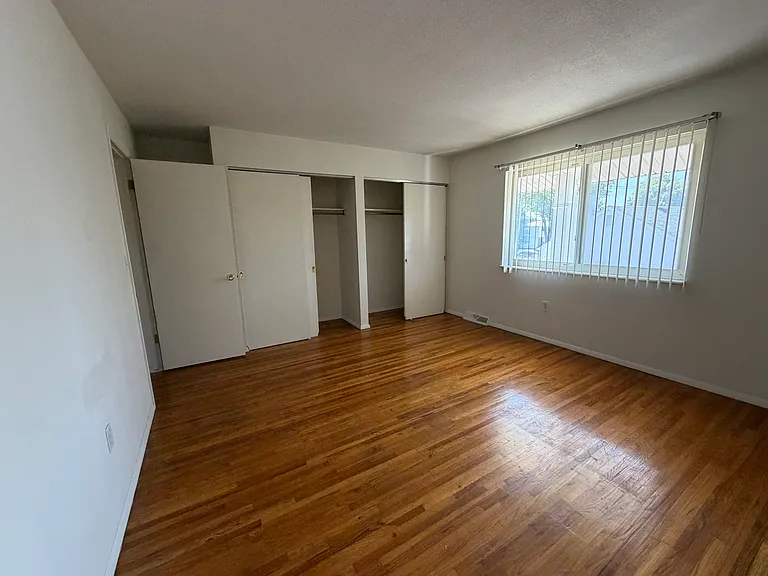 2611 Shoreland Ave #4 — Photo 10