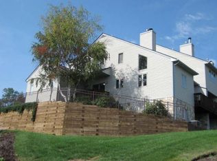 15 Currey Ln, West Orange, NJ 07052