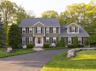 4 Scott Dr, Lincoln, RI 02865