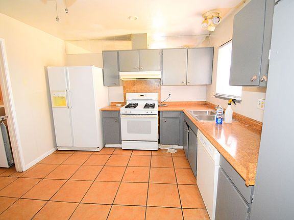 3rd image of 6959 Peggy Dr