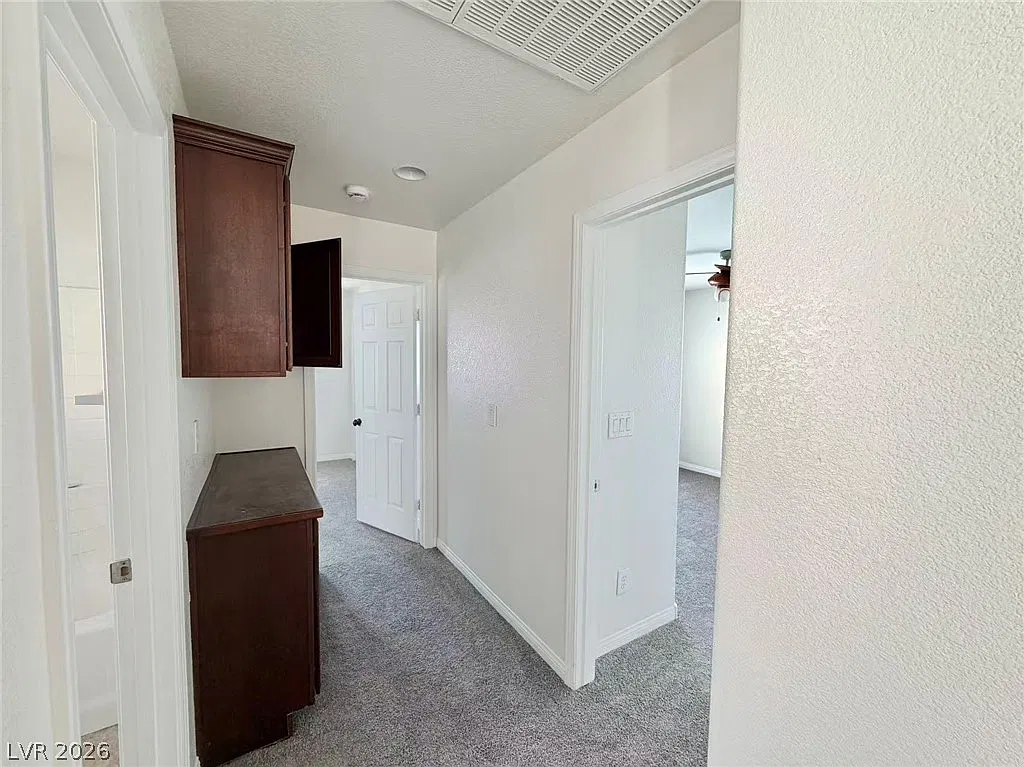 3 bed, 2.5 bath, 1553 sqft, $1,750 — Photo 2