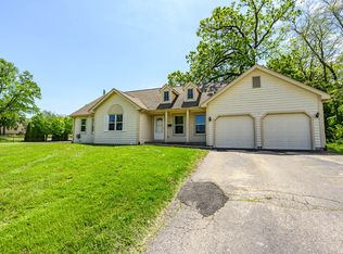 203 E Harrison St, Harvard, IL 60033