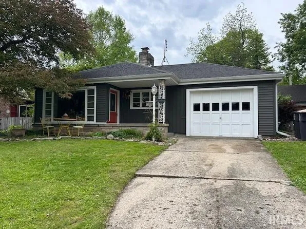 1617 Pemberton Dr, Fort Wayne, IN 46805