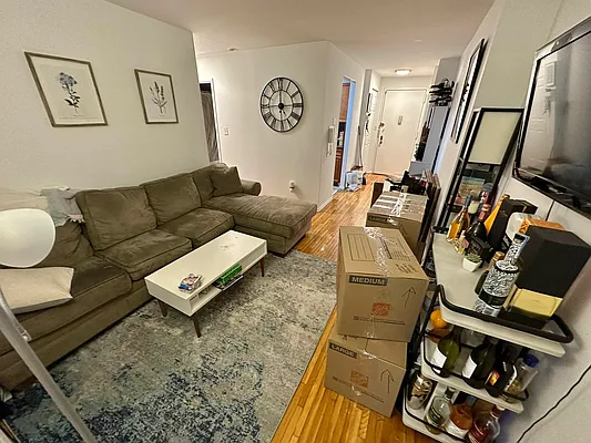 Rented by J PRESTON AND ASSOCIATES INC | media 8