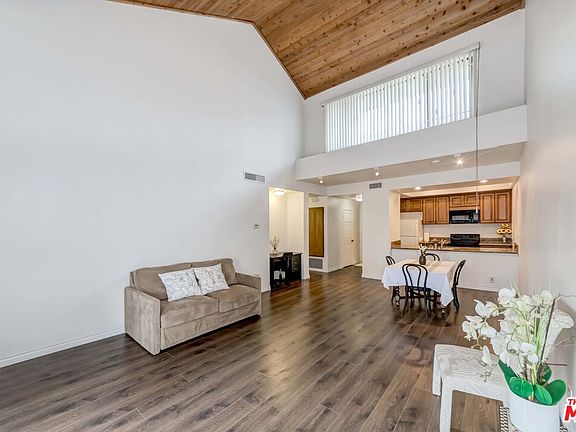 2nd image of 435 S La Fayette Park Pl Unit 319