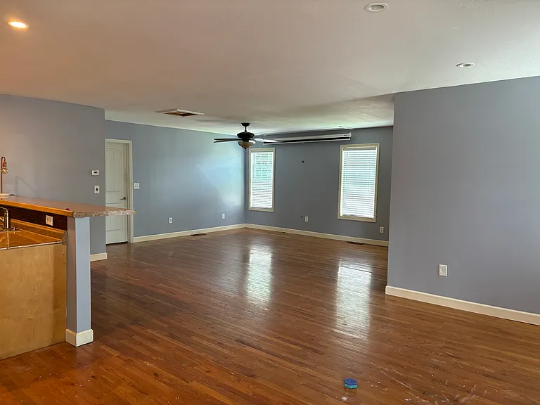 131 E Norwood Ave — Photo 19