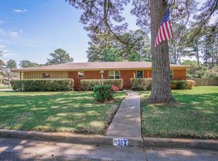 33 Rambling Rd, Longview, TX 75604