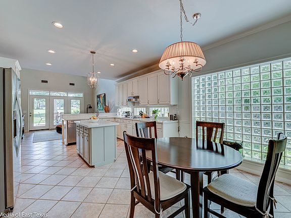 5th image of 503 Winged Foot Dr