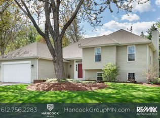 6450 Bretton Way, Chanhassen, MN 55317