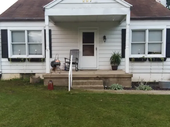 297 Andrews Ln, New Carlisle, OH 45344