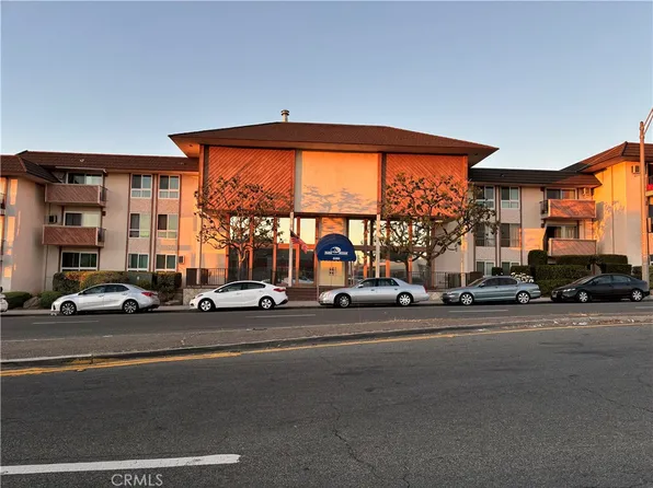 5585 E Pacific Coast Hwy Unit 202, Long Beach, CA 90804