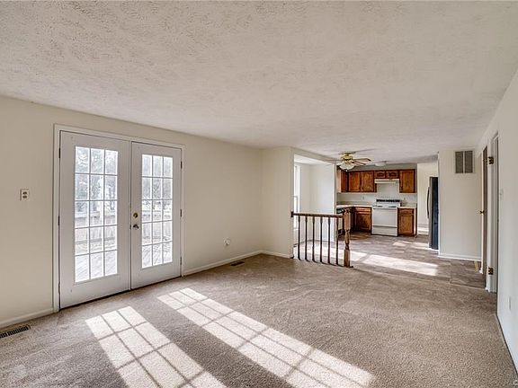 2nd image of 10103 Laurel Lakes Dr