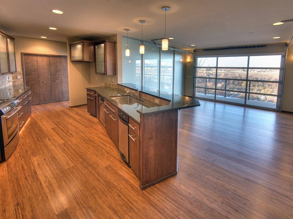 2nd image of 1630 W Riverside Ave APT 102