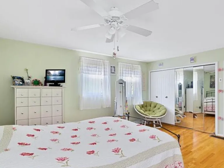 402 Regina St #1 — Photo 1