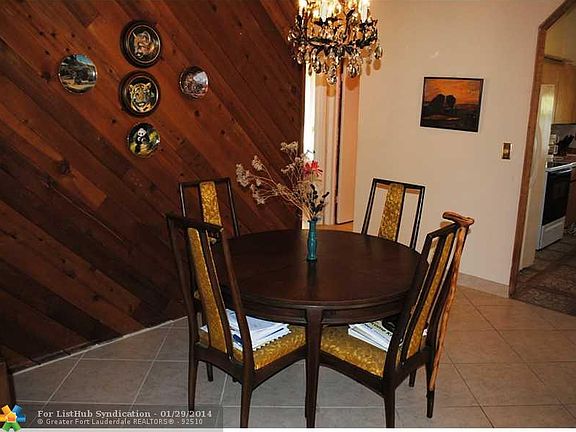 2nd image of 8807 Paradise Ct