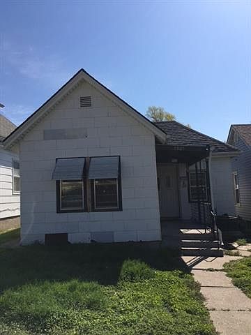 1st image of 2805 S 18th St