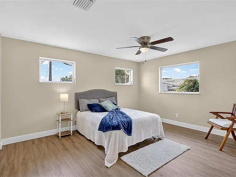 14005 Leeward Dr — Photo 17
