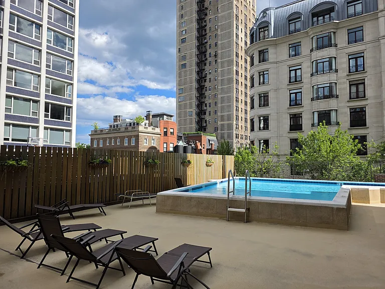 1313 N Ritchie Ct #403 — Photo 20