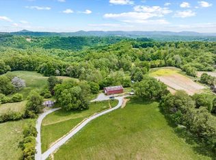 2159 Fairview Rd, Byrdstown, TN 38549