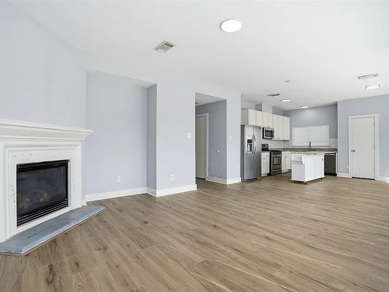 11930 Longwood Garden Way — Photo 16