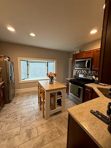 4516 N Bartlett Ave — Photo 2