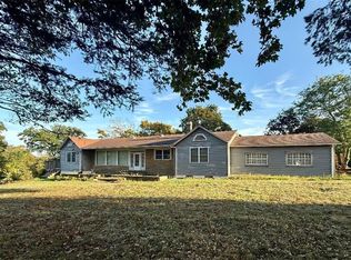 8 Campion Ave, Tiverton, RI 02878