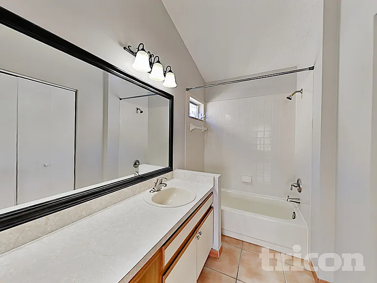 10418 Glassborough Dr — Photo 8